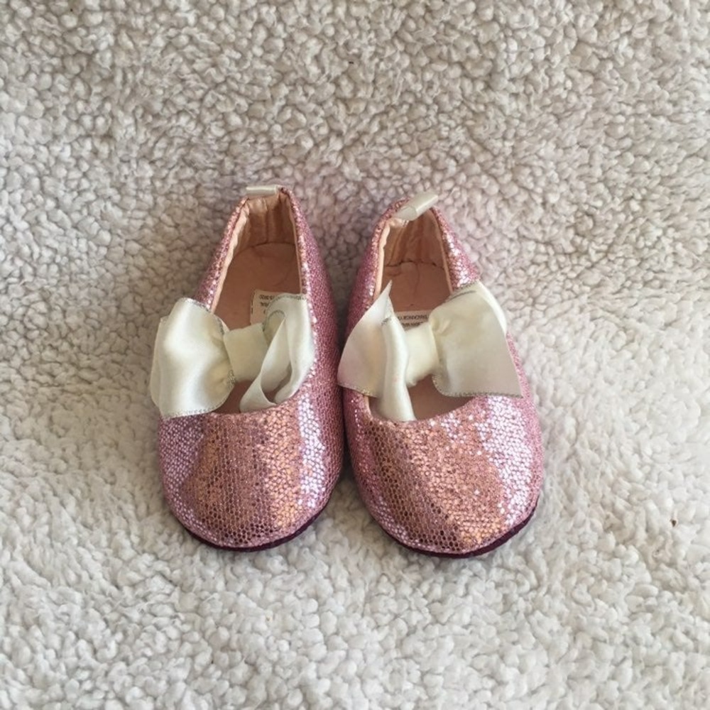 Unbranded Mary Jane Baby Girls 6-9M Pink Good Glitter Bow Slip‎ On Dress Shoes